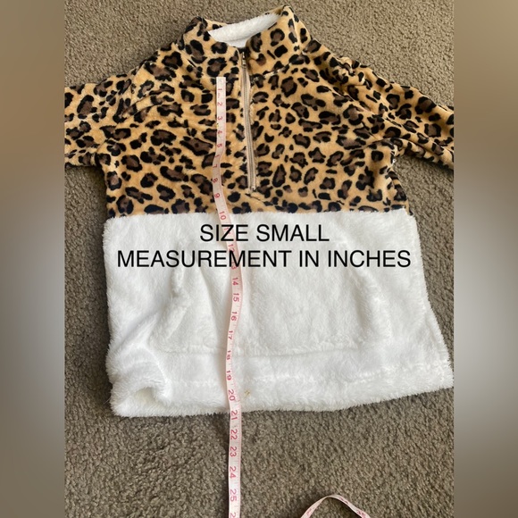 🔹WOMEN’S LEOPARD PRINT HALF ZIP PULLOVER SHERPA (super soft) SWEATSHIRT - Picture 6 of 10